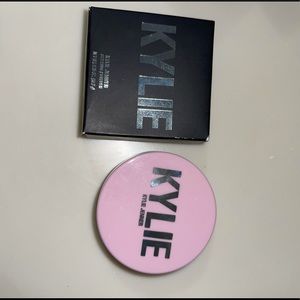 Kylie cosmetics soft pink setting powder